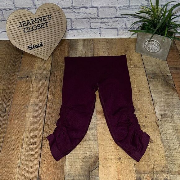 Lululemon Ebb & Flow Ruched Cropped Burgundy Leggings Size 6 - Picture 7 of 9